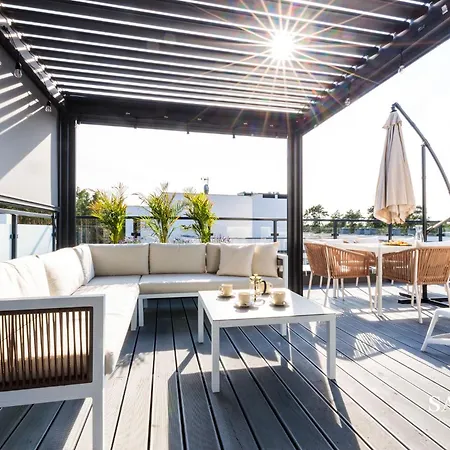 Premium Baltic Lux Z Prywatnym Jacuzzi, Basenem Sannel For Rent Lägenhet Pobierowo